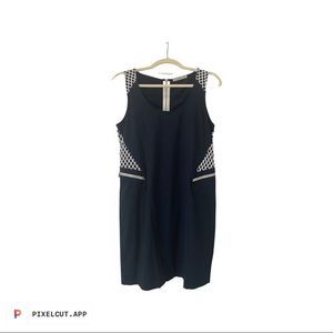 TOWNSEN navy and white dress with zipper accents